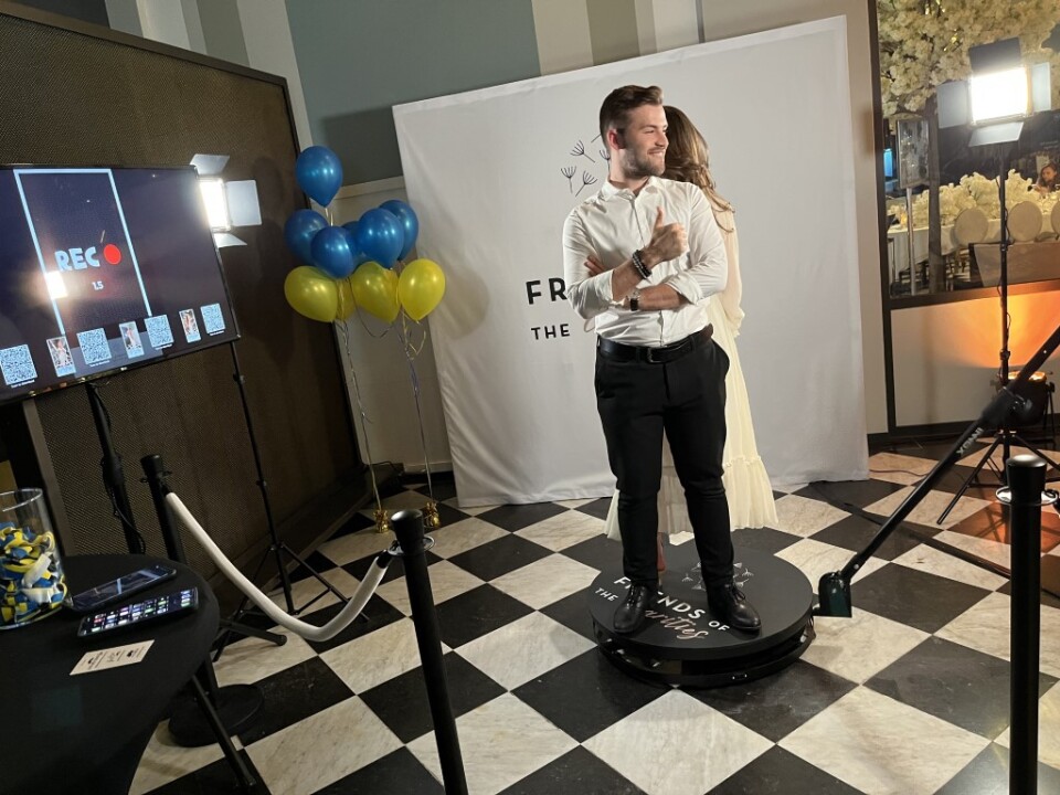 360 video spinner Amsterdam White Dinner (6)