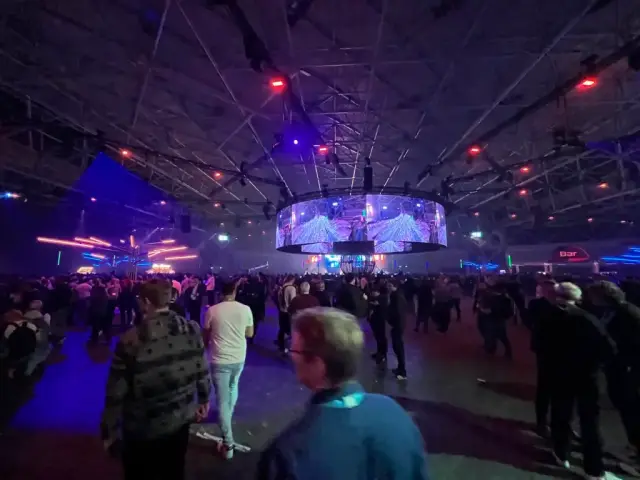 Cisco 360 video spinner(7)