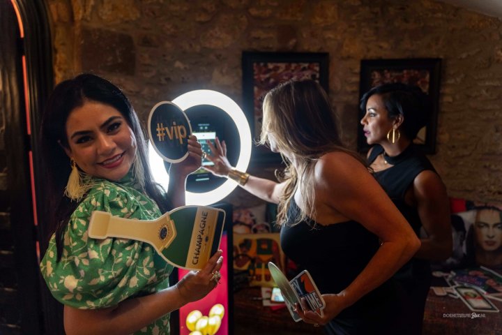 disco photo booth