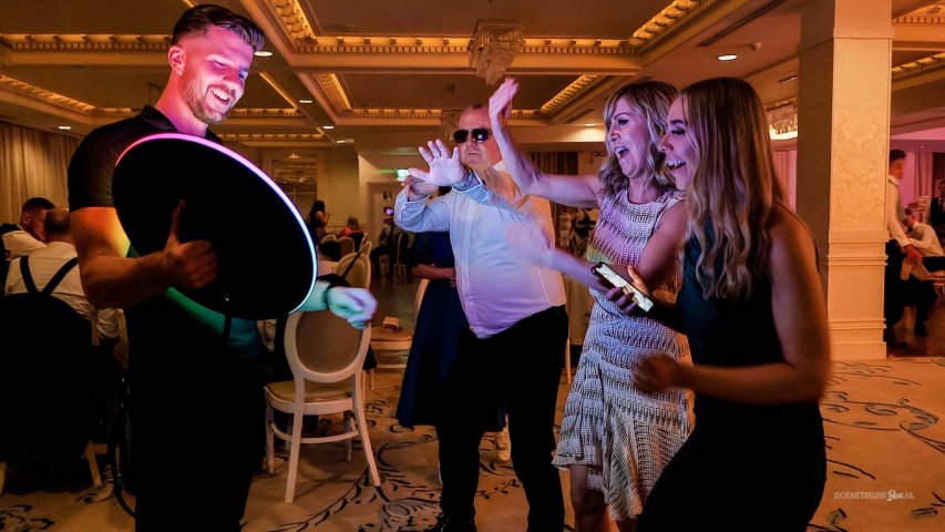 photo entertainment