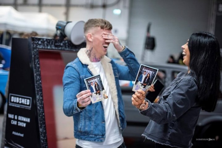 photo marketing selfie mirror dubshed