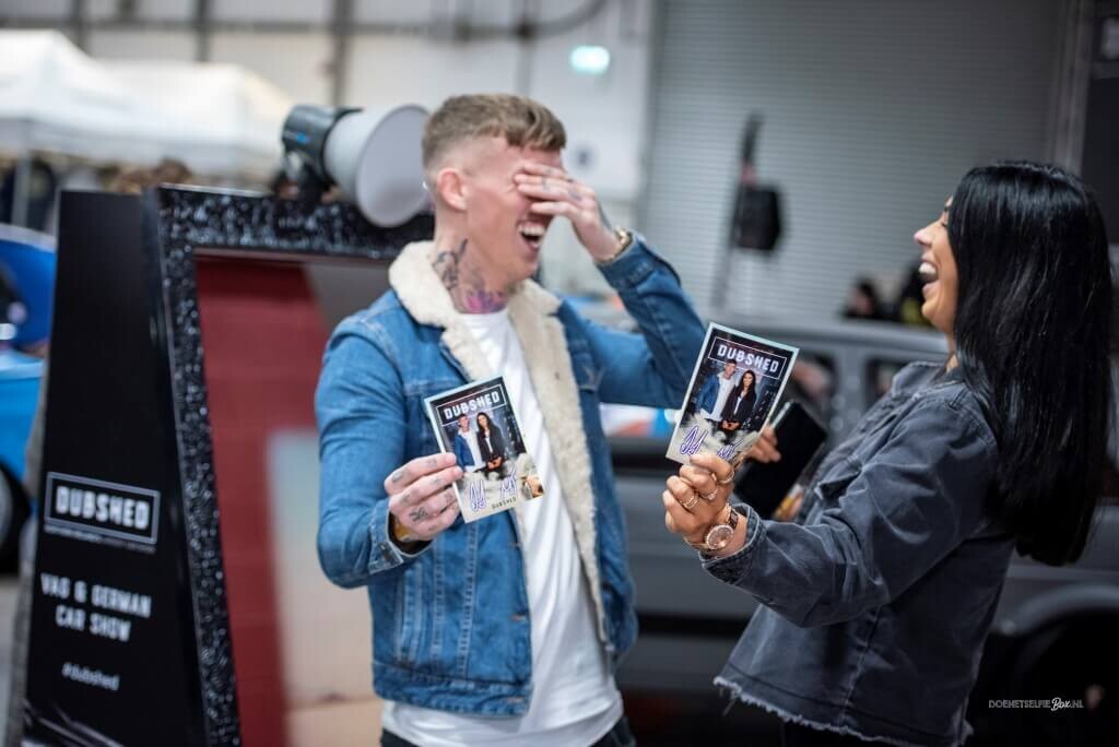photo marketing selfie mirror dubshed