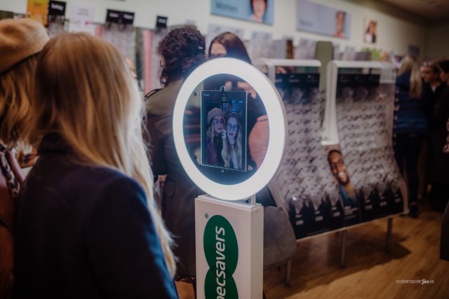 buy photopod instore promotion