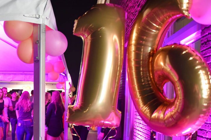 photobooth sweet sixteen 16