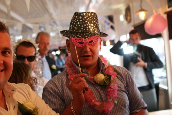 beach wedding photobooth