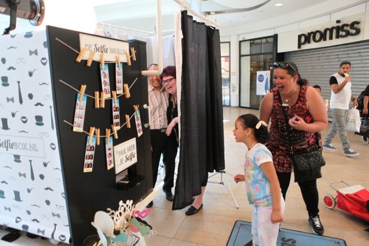 shopping centre promotion